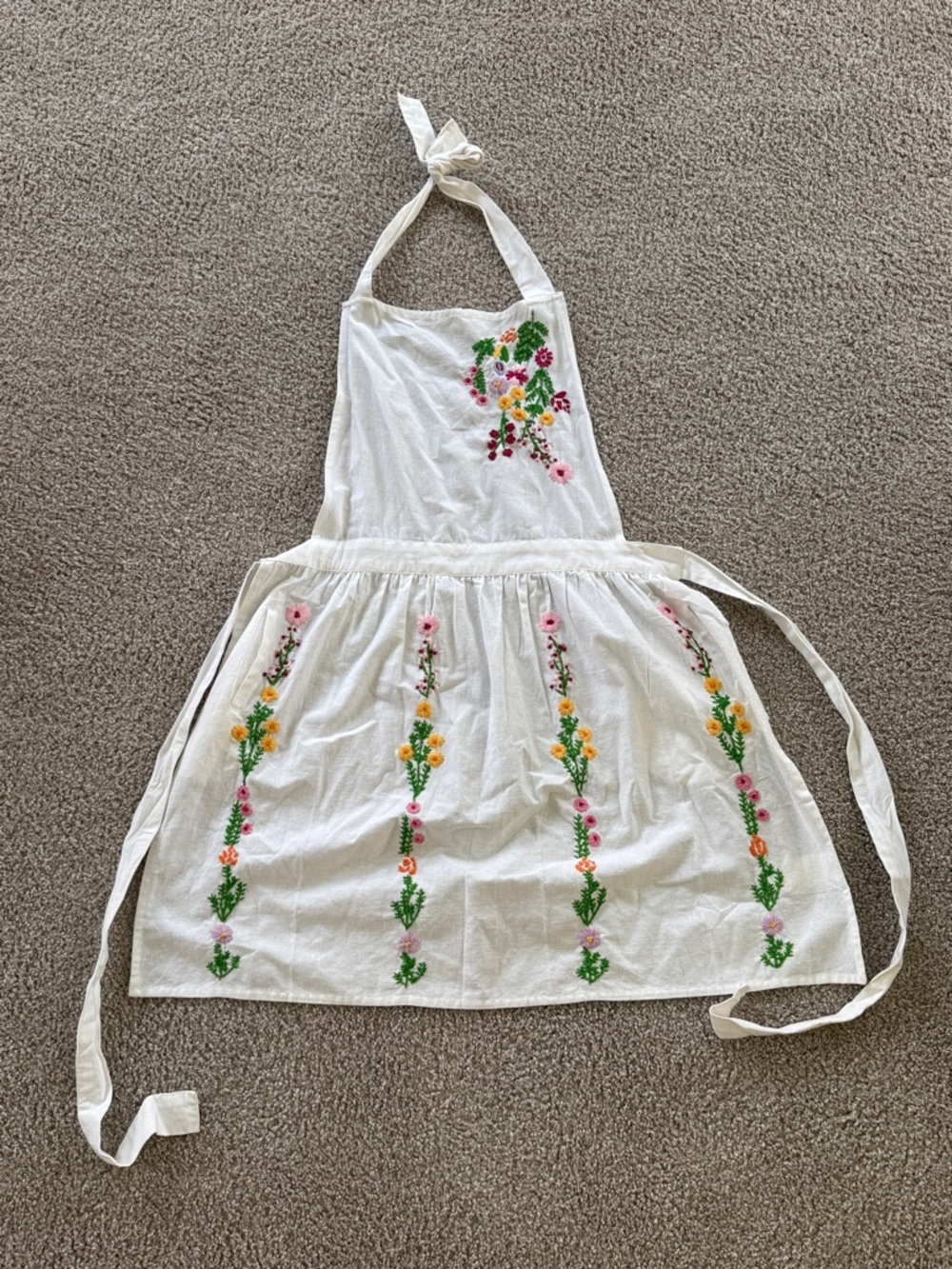 Sur La Table White Cotton Apron with Pink, Yellow and Green Floral Embroidery